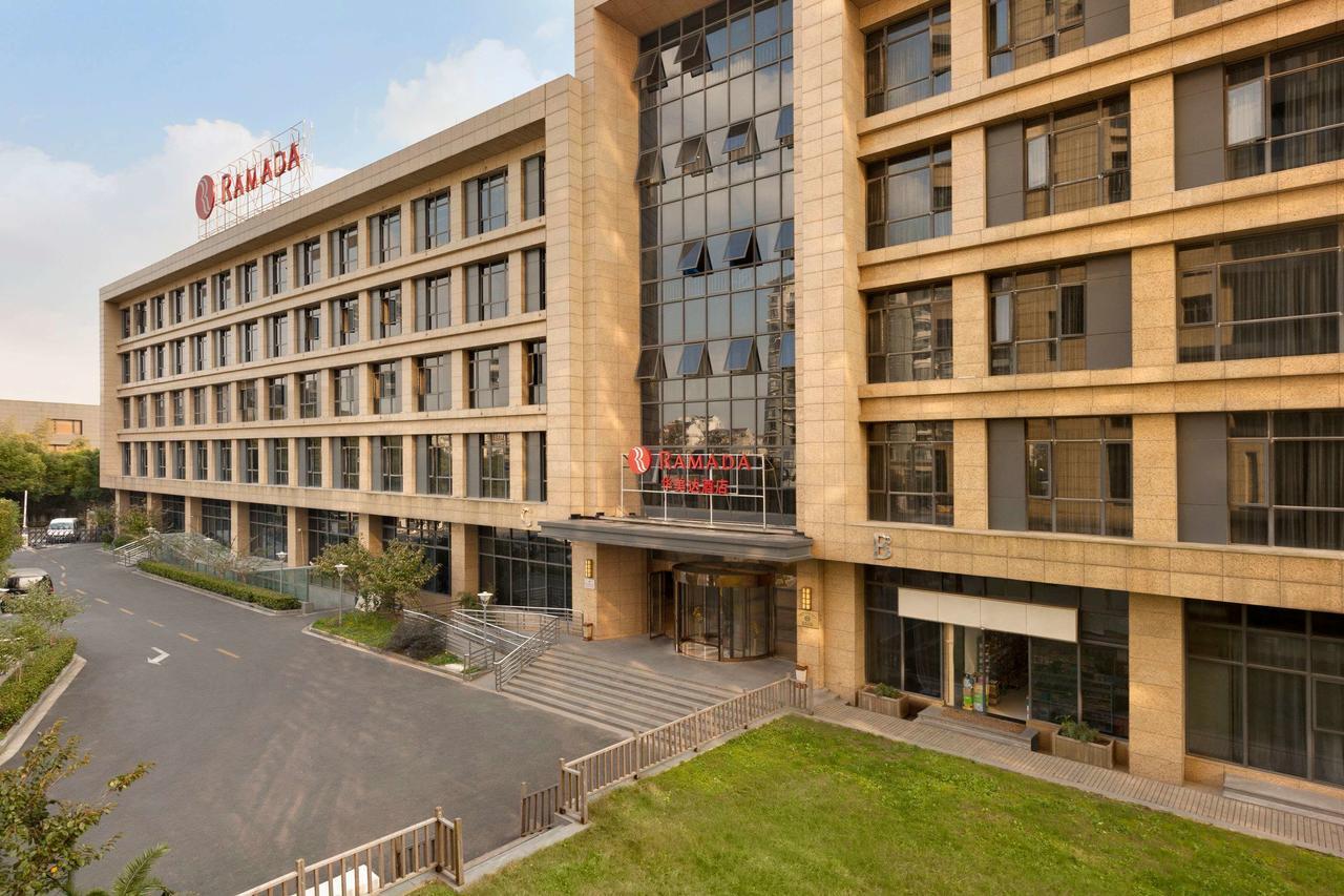Ramada Minhang 4*